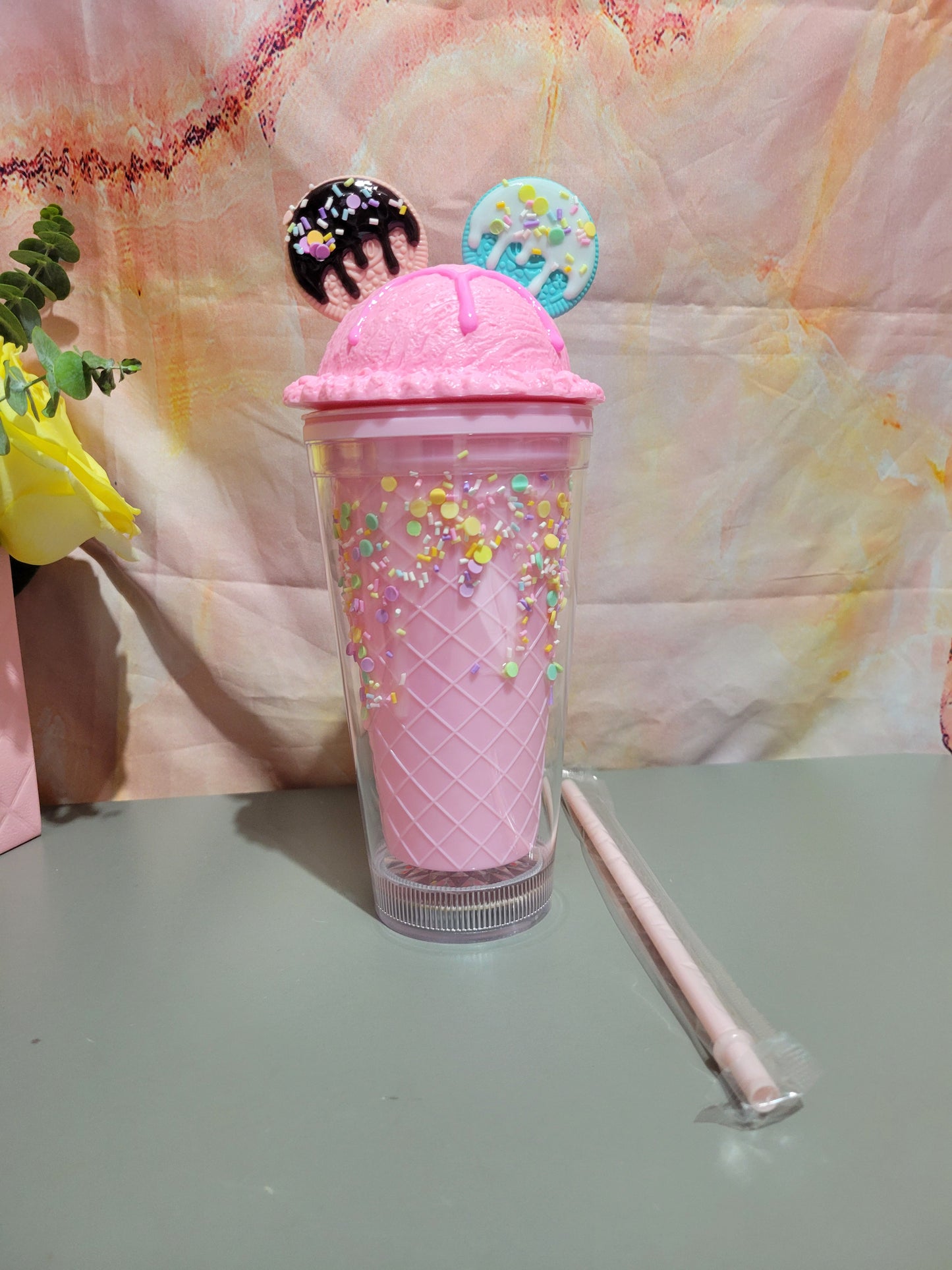 Dessert led light cup.