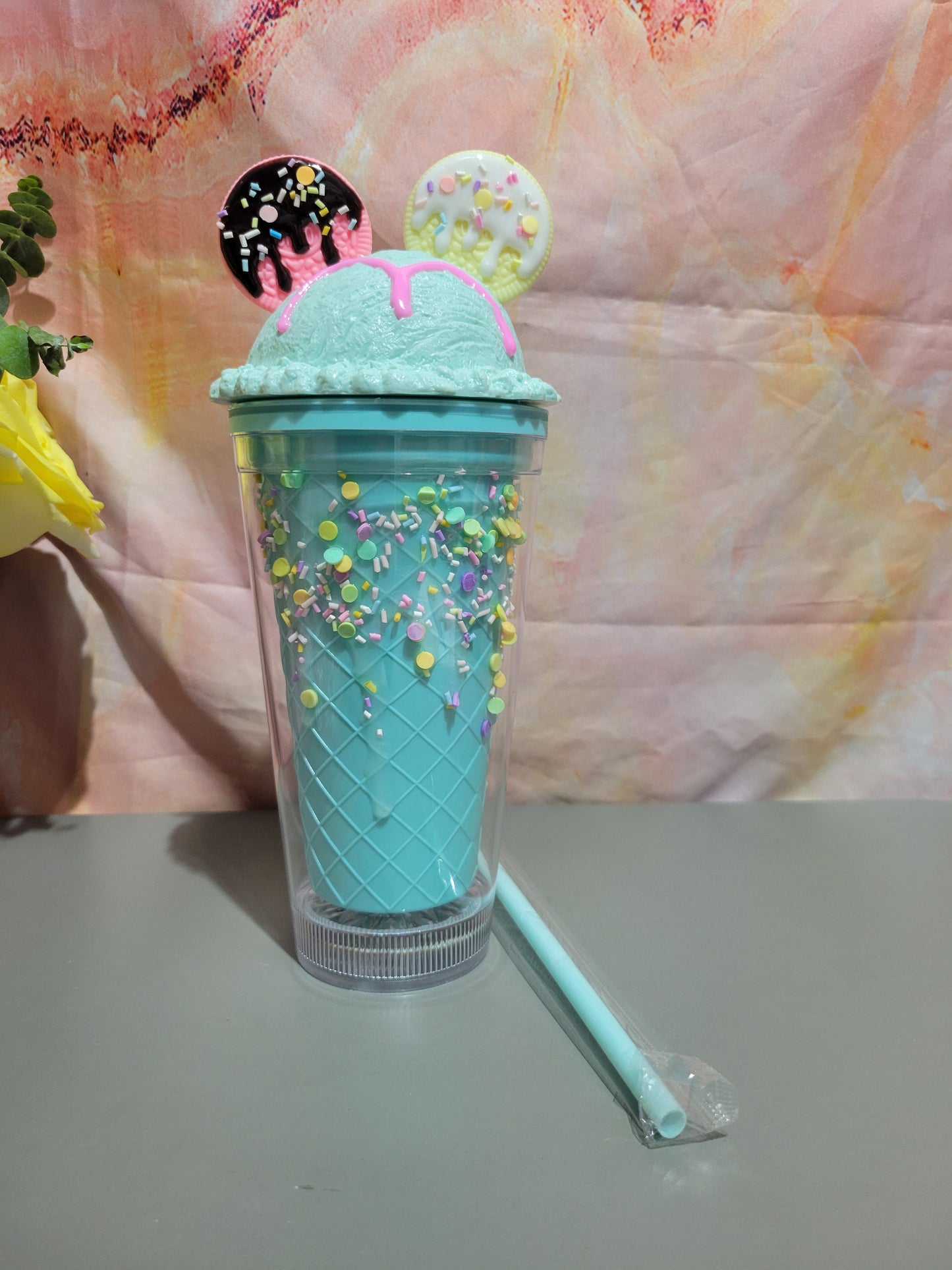 Dessert led light cup.