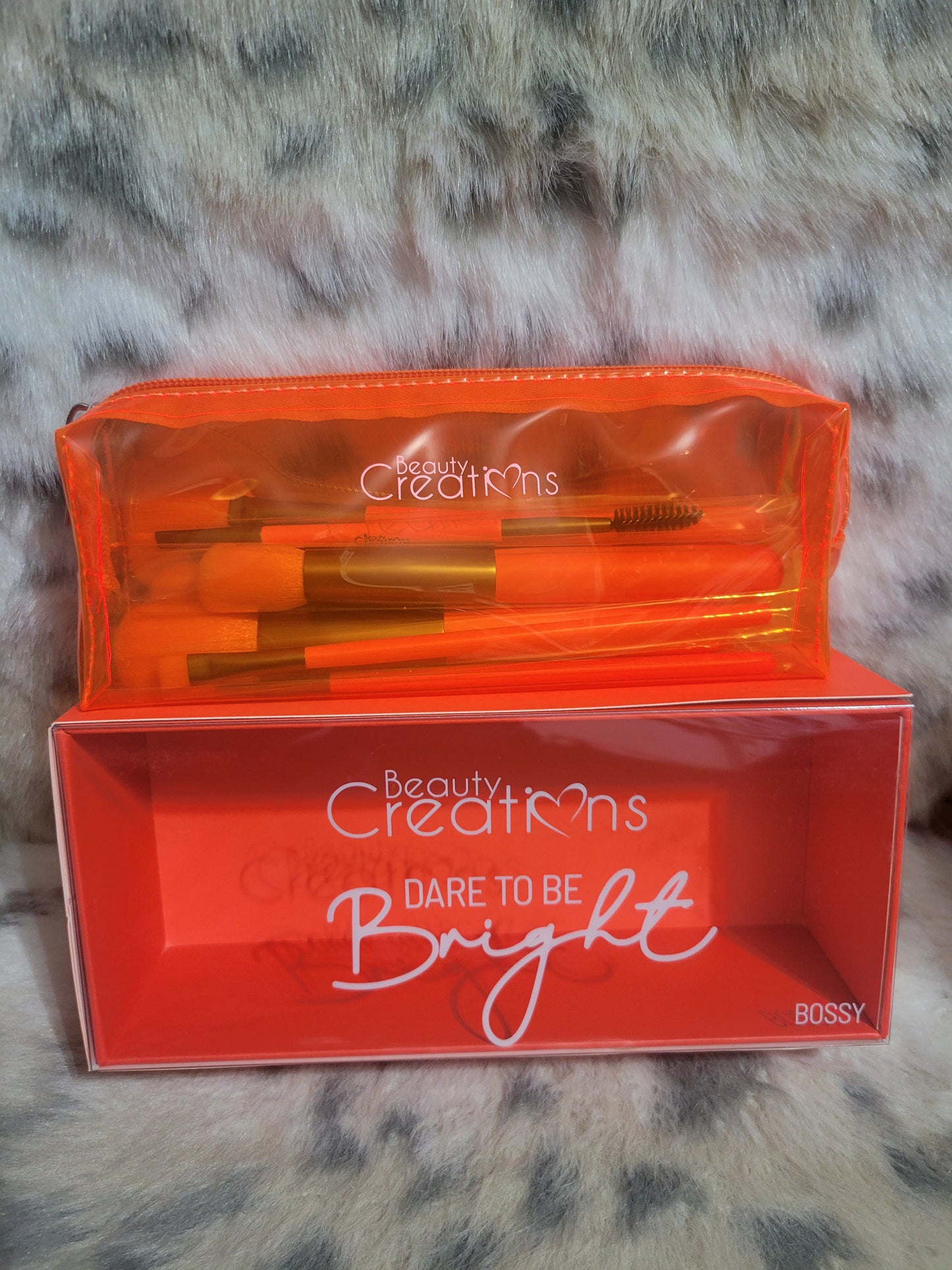 Beauty Creations neon brush set of 15 pcs.