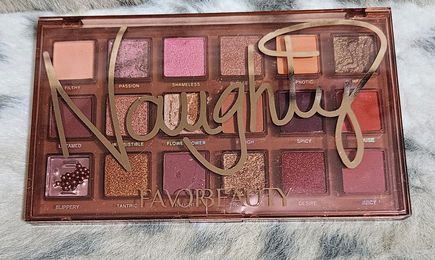 Favor beauty eyeshadow palette