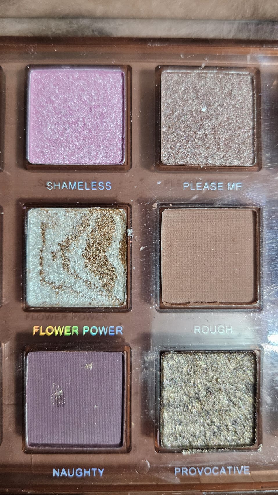 Favor beauty eyeshadow palette
