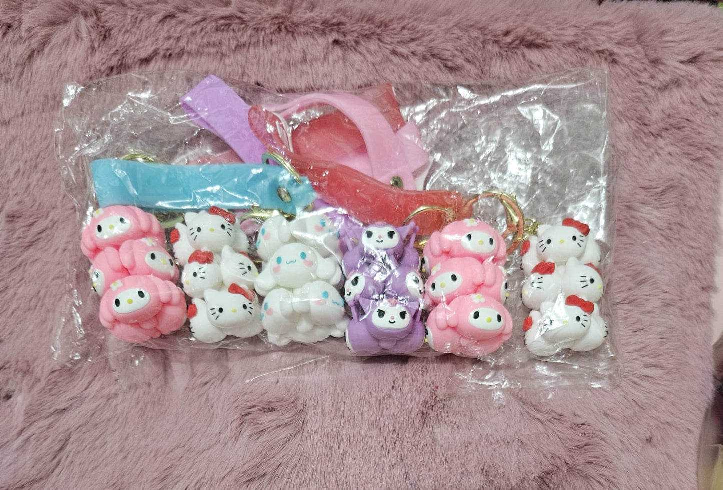 Keychain kitty and friends set of 6
